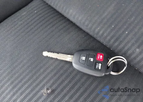 2016 Toyota Rav4 Le z USA, uszkodzony, nr VIN 2T3ZFREV6GW287879